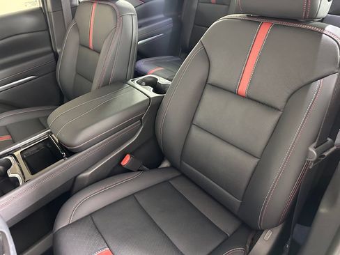 Used 2026 Chevrolet Traverse RS w/ LPO, Floor Liner Package AWD/4WD image 27