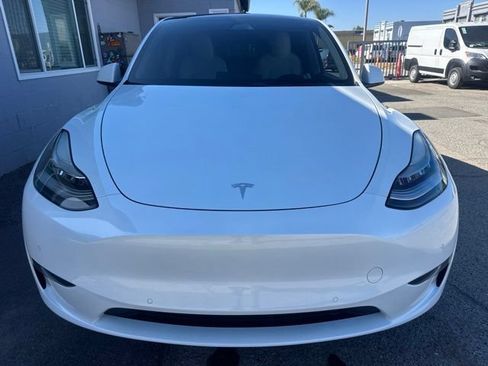 Used 2020 Tesla Model Y Long Range AWD/4WD image 2