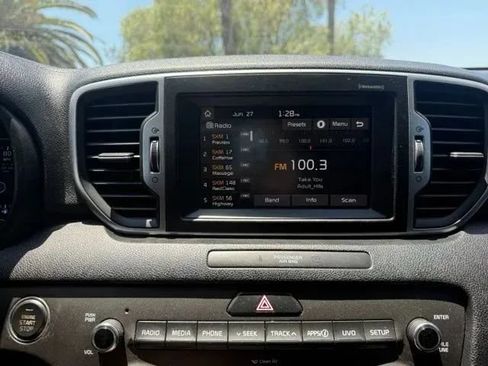 Used 2017 Kia Sportage EX FWD image 21