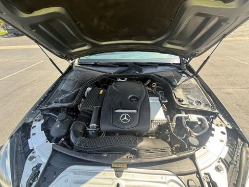Used 2018 Mercedes-Benz C 300 4MATIC Sedan image 31