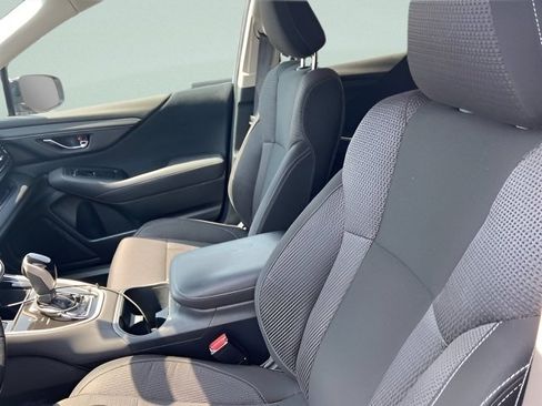 Used 2021 Subaru Outback Premium AWD/4WD image 18