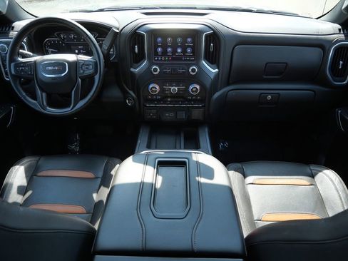 Used 2020 GMC Sierra 1500 AT4 w/ AT4 Premium Package AWD/4WD image 32