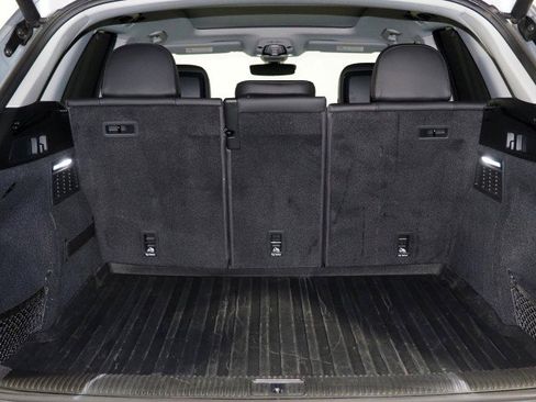 Used 2020 Audi Q5 Premium Plus w/ Premium Plus Package image 40