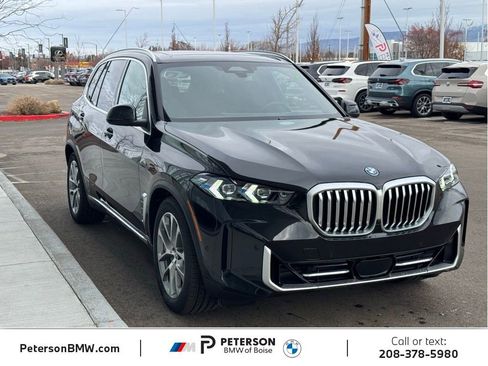 New 2026 BMW X5 xDrive50e w/ Premium Package AWD/4WD image 9