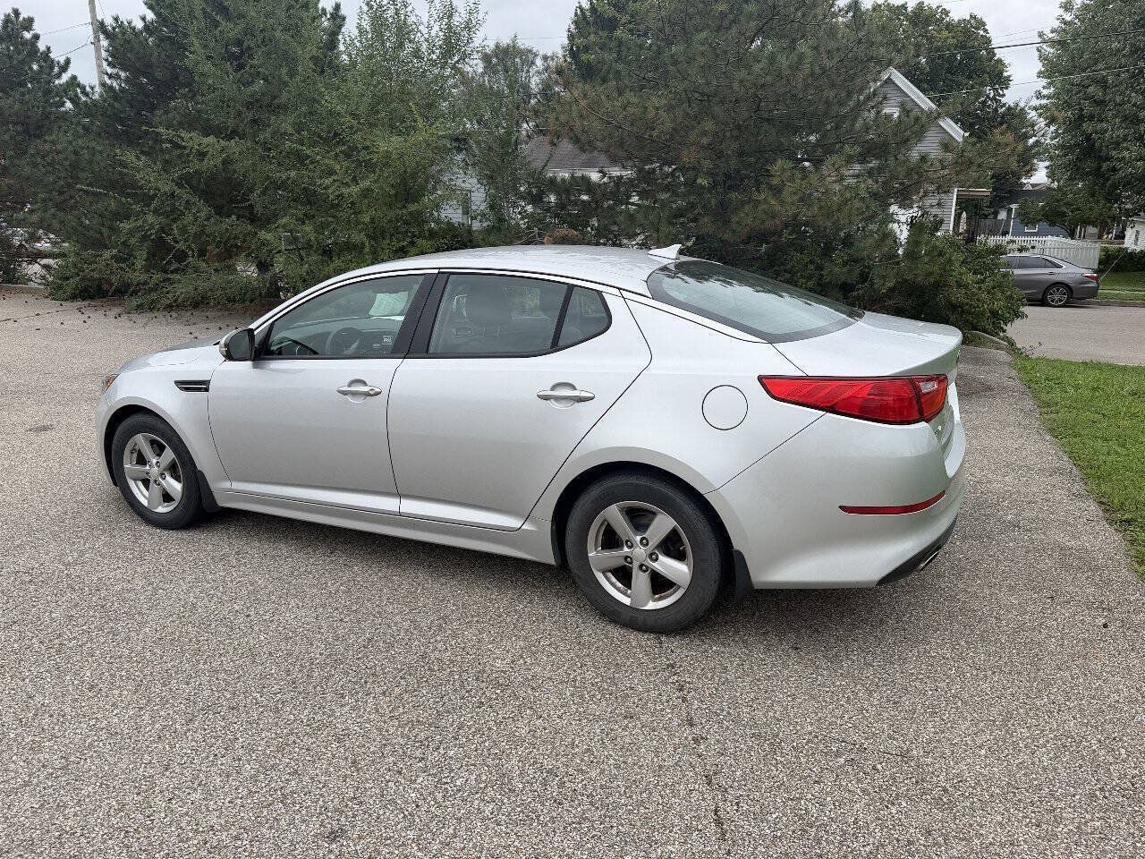 Used 2015 Kia Optima LX w/ LX Convenience Plus Package FWD image 2