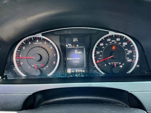 Used 2017 Toyota Camry SE image 20