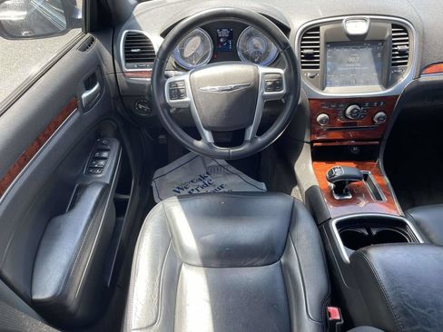 Used 2013 Chrysler 300 w/ Driver Convenience Group RWD image 22