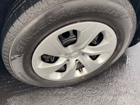 Used 2023 Toyota RAV4 LE image 4