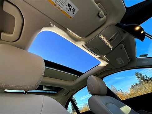 Certified 2021 Mercedes-Benz C 300 4MATIC Sedan image 30