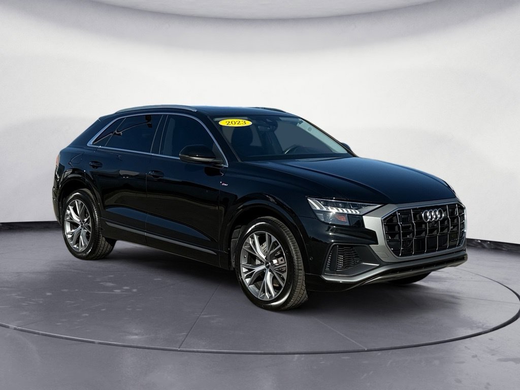 Used 2023 Audi Q8 Premium Plus AWD/4WD image 7