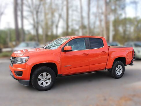 Used 2020 Chevrolet Colorado W/T w/ WT Convenience Package image 4