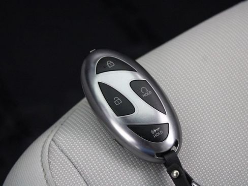 Certified 2025 Hyundai Kona SEL FWD image 28