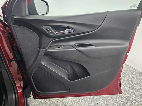 Certified 2024 Chevrolet Equinox LT FWD image 25