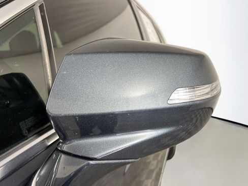 Used 2020 Cadillac XT5 Luxury w/ LPO, Floor Liner Package FWD image 13