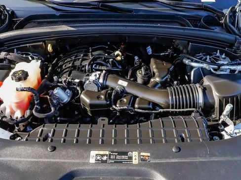 Used 2025 Jeep Grand Cherokee Altitude AWD/4WD image 31