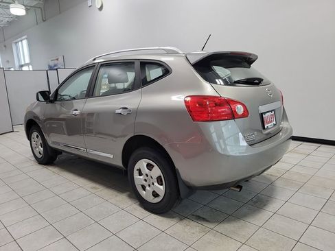 Used 2014 Nissan Rogue S w/ Convenience Package image 4