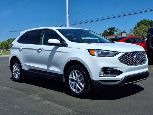 Used 2023 Ford Edge SEL w/ Convenience Package AWD/4WD image 3