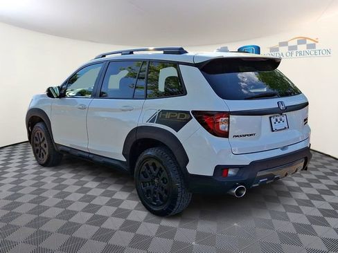 Certified 2023 Honda Passport TrailSport image 4