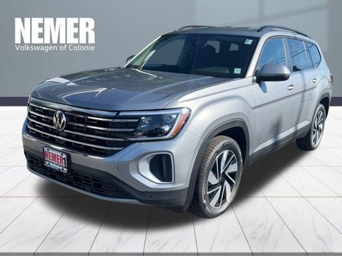 New 2026 Volkswagen Atlas SE image 1