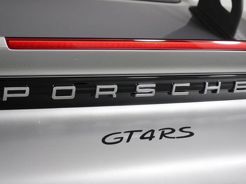 Certified 2025 Porsche 718 Cayman GT4 RS RWD image 21