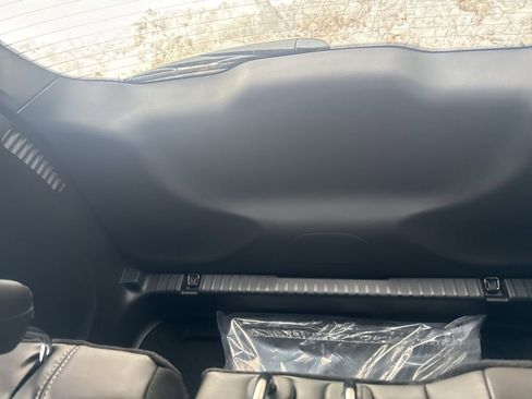 New 2026 Chrysler Pacifica Select image 42