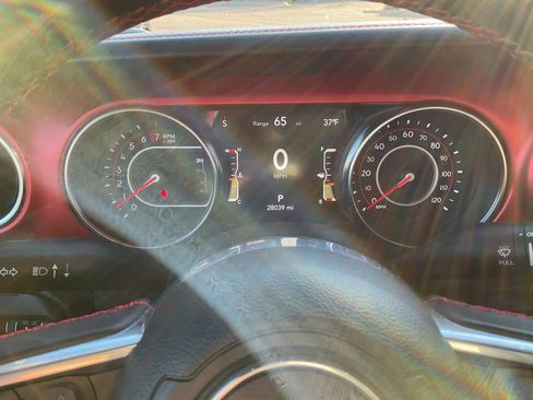 Used 2022 Jeep Gladiator Rubicon w/ LED Lighting Group image 14