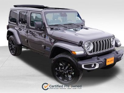 Used 2025 Jeep Wrangler Unlimited Sahara w/ Safety Group