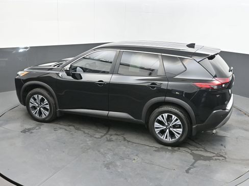 Used 2022 Nissan Rogue SV image 33