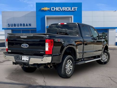 Used 2018 Ford F250 Lariat w/ Lariat Value Package AWD/4WD image 4