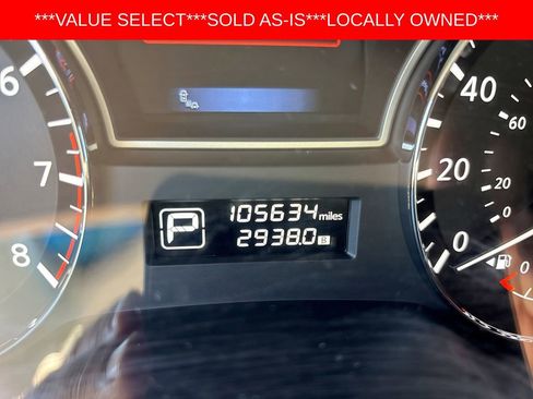 Used 2015 Nissan Pathfinder SL w/ SL Tech Package FWD image 10