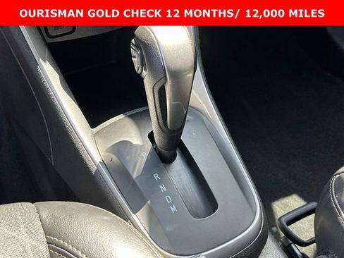 Used 2020 Chevrolet Trax LT w/ LT Convenience Package FWD image 25