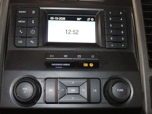 Used 2021 Ford F550 4x4 Regular Cab Super Duty image 42