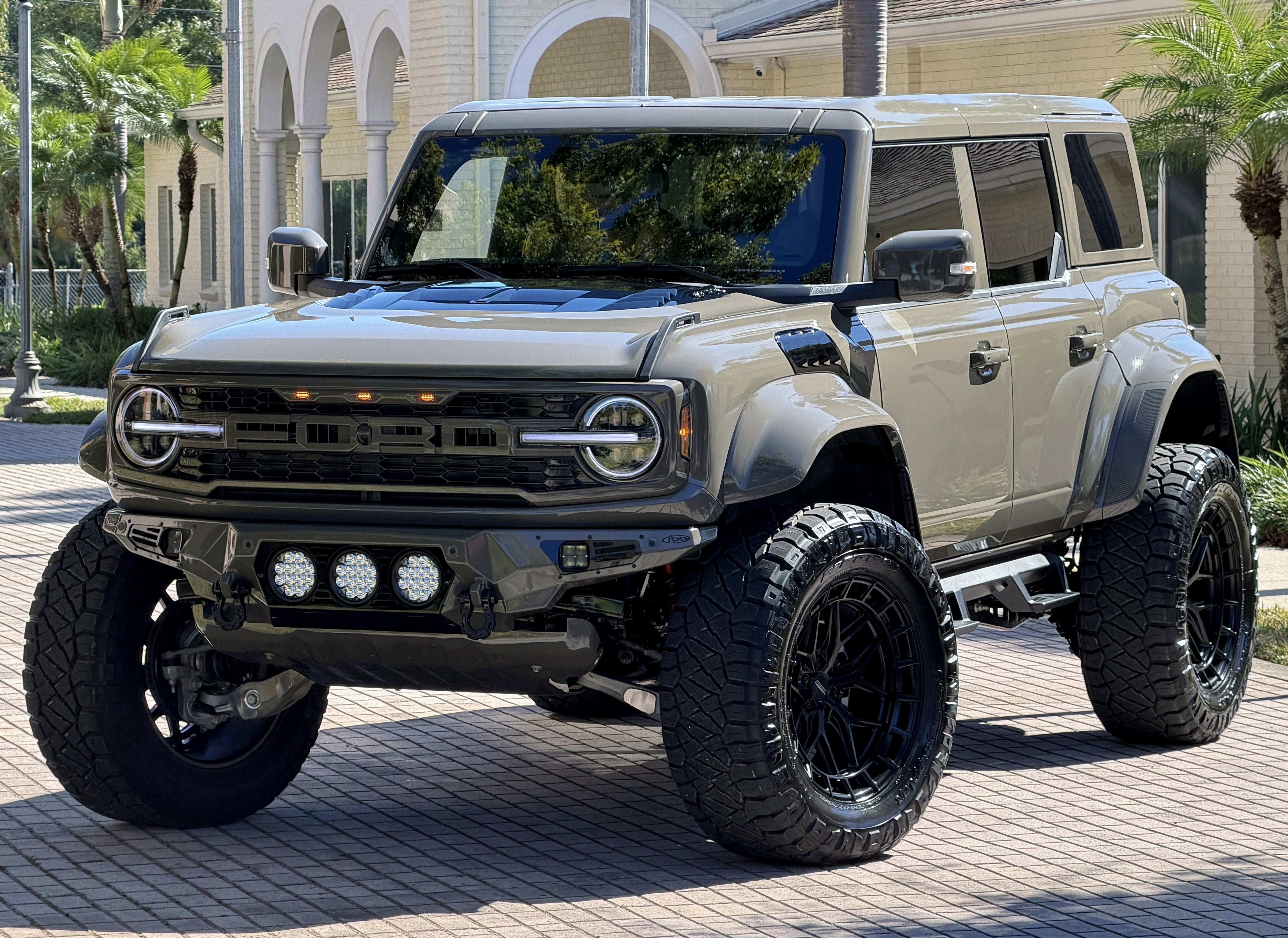 Used 2025 Ford Bronco Raptor AWD/4WD image 5