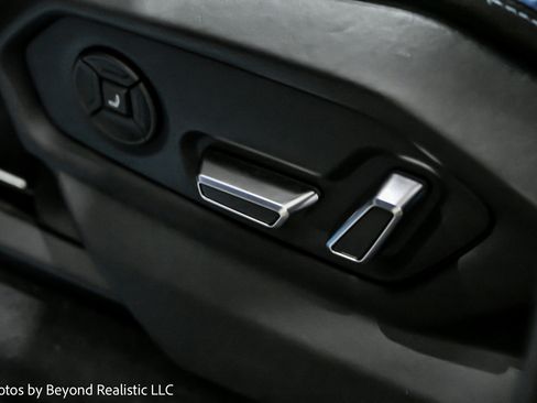 Used 2023 Lamborghini Urus S image 25