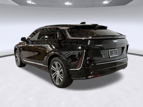 Certified 2024 Cadillac Lyriq Luxury w/ LPO, Floor Liner Package AWD/4WD image 3