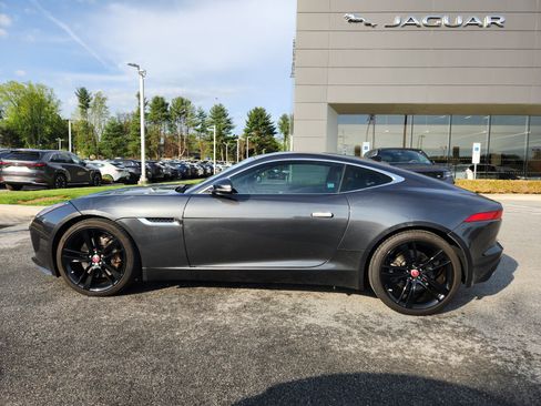 Used 2017 Jaguar F-TYPE Coupe image 5