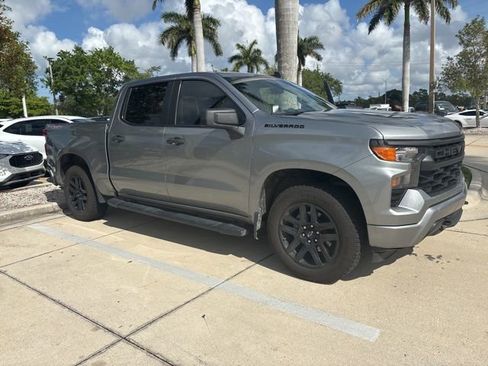 Used 2024 Chevrolet Silverado 1500 Custom image 3