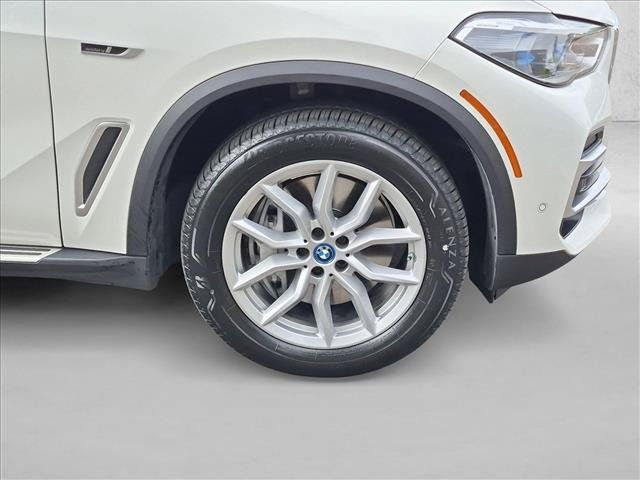 Certified 2023 BMW X5 xDrive45e w/ Executive Package AWD/4WD image 26
