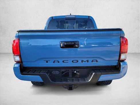 Used 2019 Toyota Tacoma TRD Off-Road AWD/4WD image 6