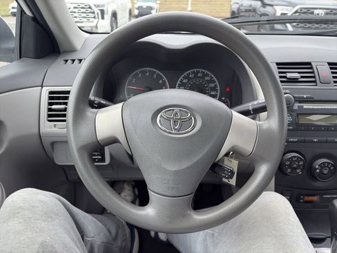 Used 2010 Toyota Corolla LE image 16