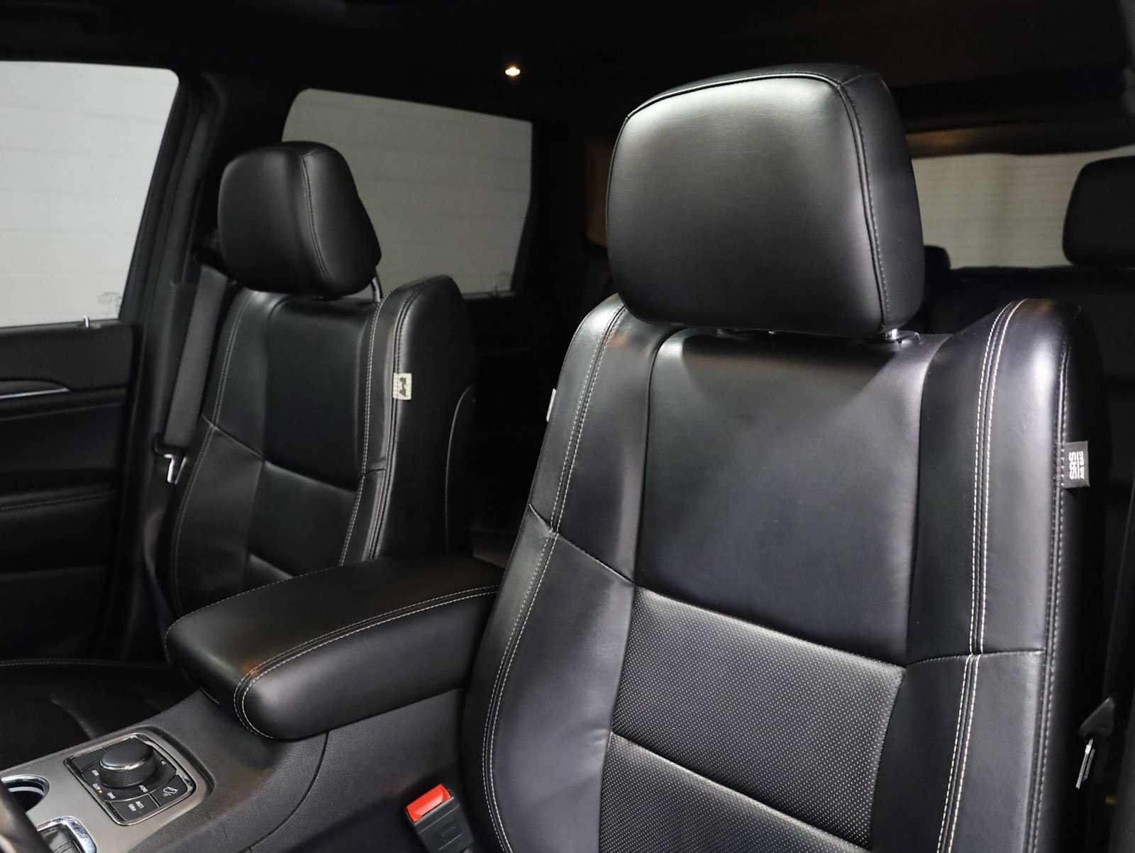 Used 2021 Jeep Grand Cherokee Limited w/ Quick Order Package 28K 80th AWD/4WD image 18