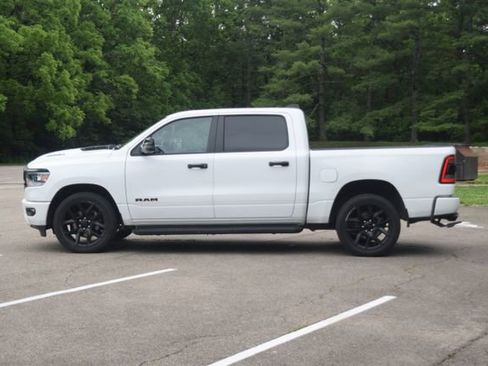 Used 2023 RAM 1500 Laramie AWD/4WD image 22