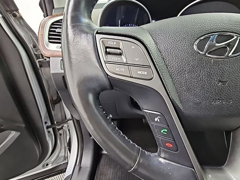 Used 2019 Hyundai Santa Fe XL image 25