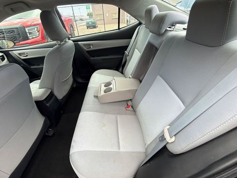 Used 2016 Toyota Corolla LE FWD image 10
