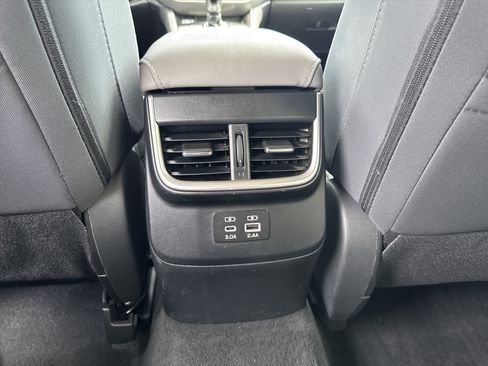 Used 2024 Subaru Outback Premium w/ Popular Package #1A AWD/4WD image 17