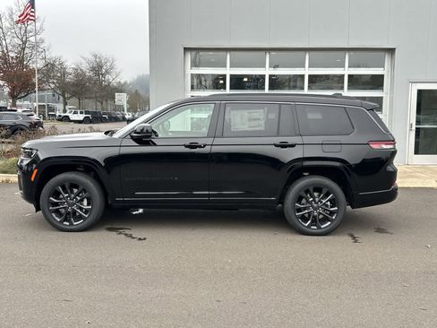 New 2026 Jeep Grand Cherokee L Limited image 2