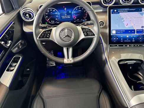 Certified 2025 Mercedes-Benz GLC 300 image 20