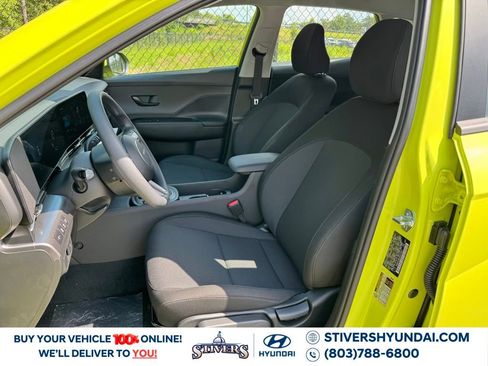 Certified 2025 Hyundai Kona SE image 14