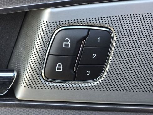 Used 2019 Lincoln Nautilus Black Label image 14