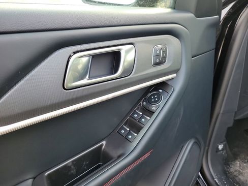 New 2026 Ford Explorer ST-Line w/ ST-Line Street Pack image 19